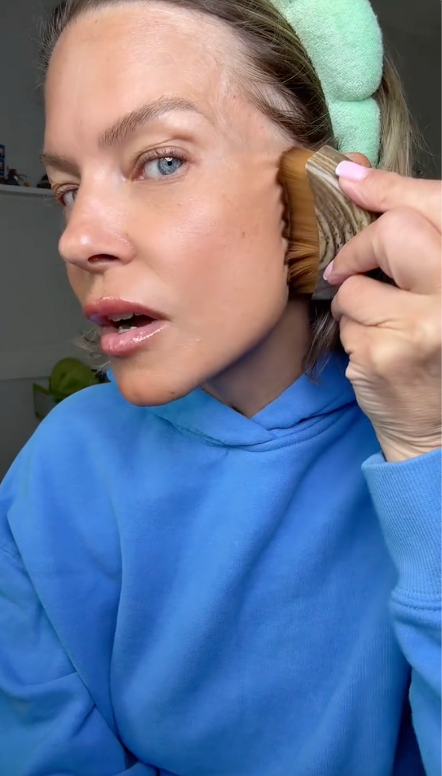 The Lymphatic Glow Facial Brush